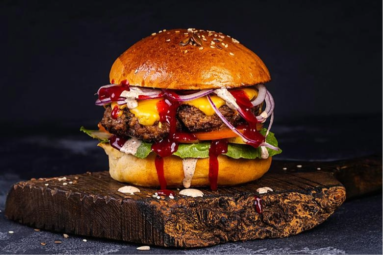 BEST BURGER IN COWLITZ COUNTY